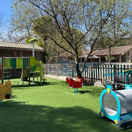Mobile Home Premium 24M² 2 Chambres Арес Екстериор снимка